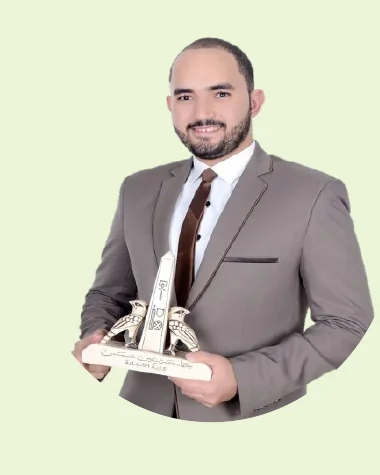 صورة أ.م.د/ محمود الطيب من السيرة الذاتية